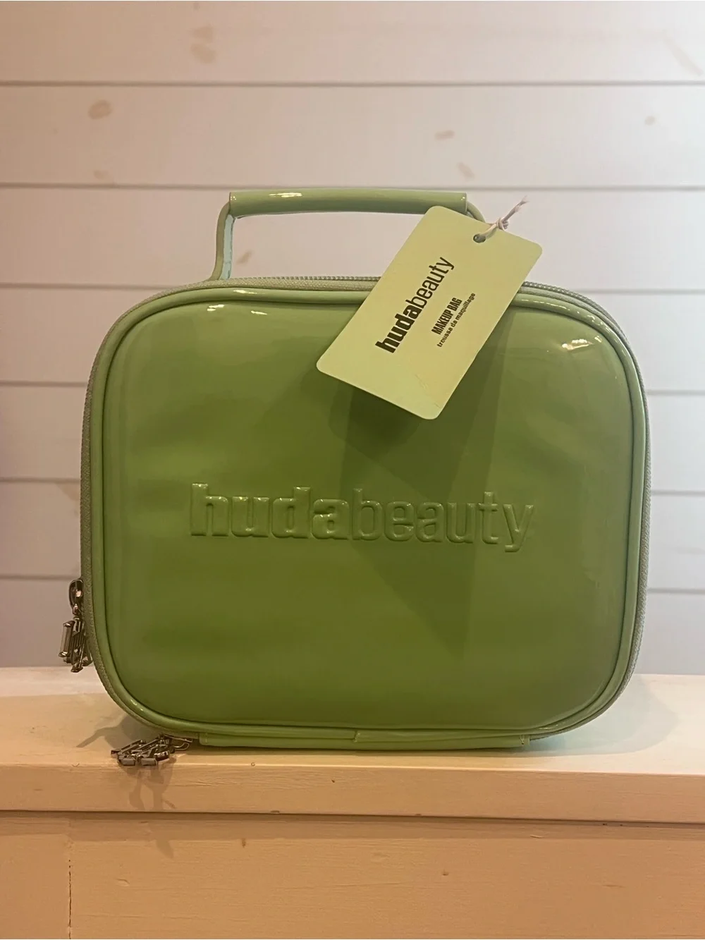HUDA BEAUTY Glossy Mint Green Makeup Case NWT